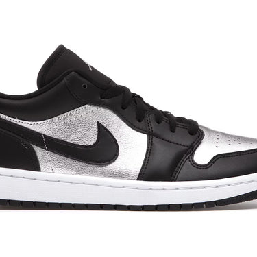 Jordan 1 Low SE Black Metallic Silver (W)