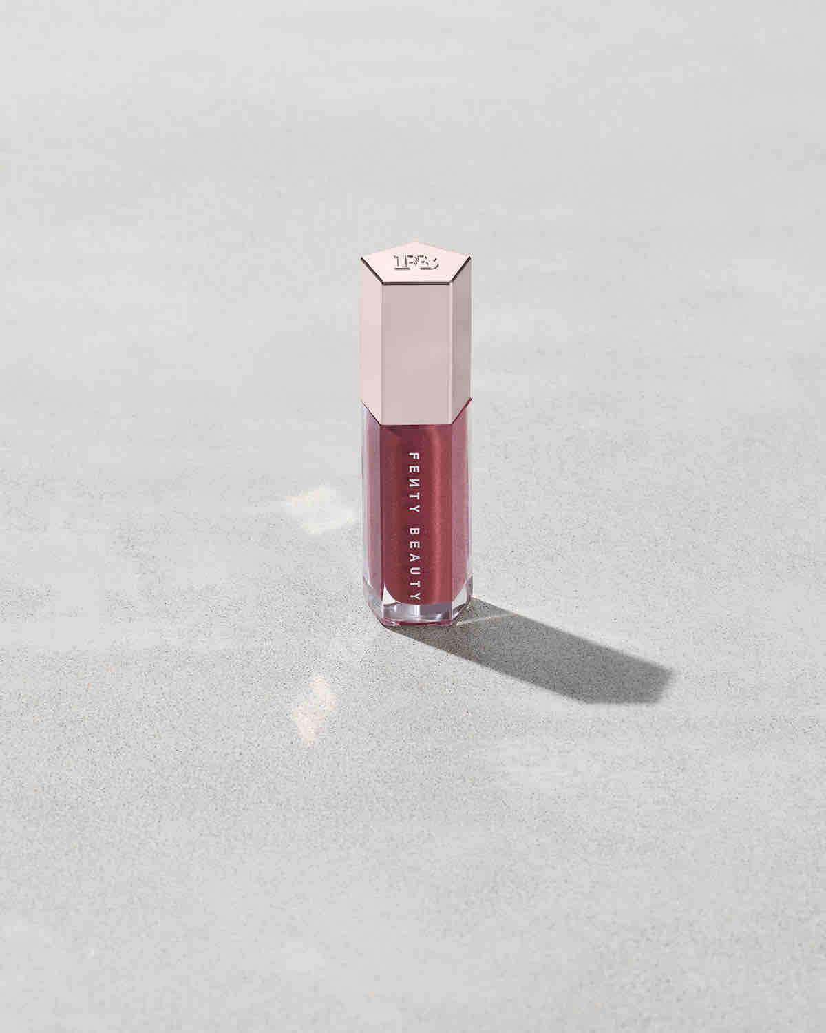Fenty Beauty Gloss Bomb Universal Lip Luminizer — RiRi