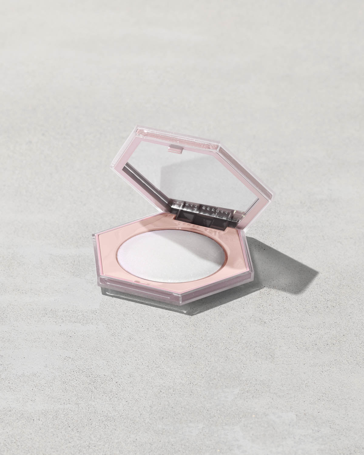 Fenty Beauty Diamond Bomb All-Over Diamond Veil — Pink Ice