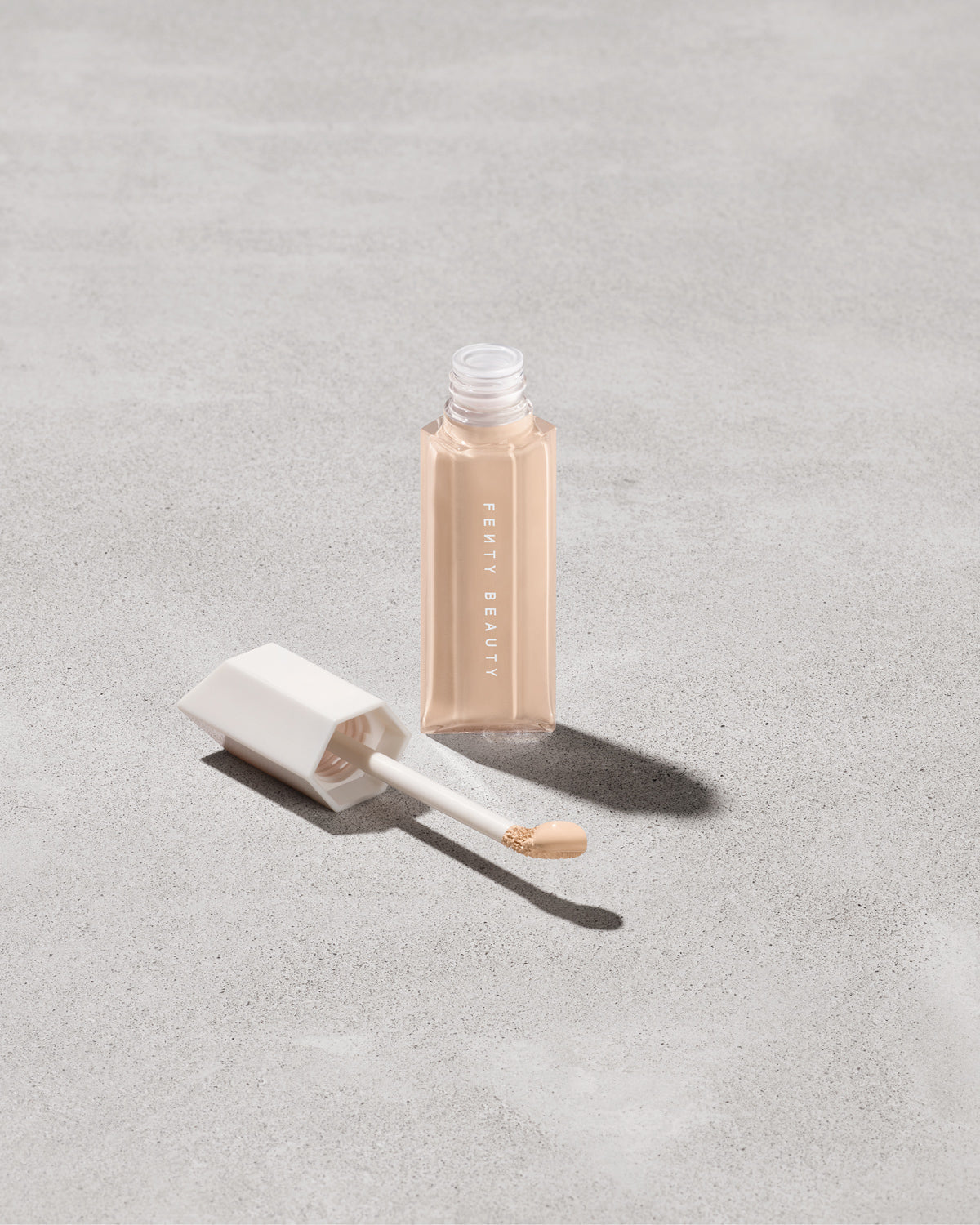 Fenty Beauty We're Even Hydrating Longwear Concealer — 160W