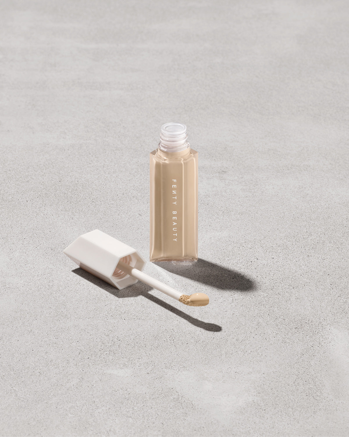 Fenty Beauty We're Even Hydrating Longwear Concealer — 190W