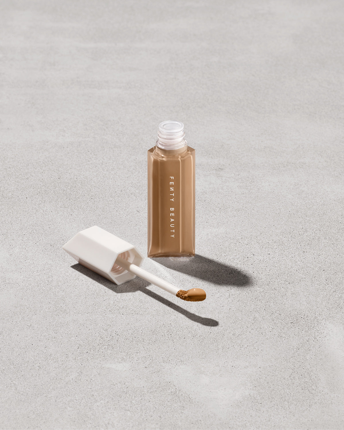 Fenty Beauty We're Even Hydrating Longwear Concealer — 300N