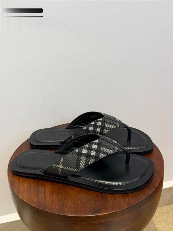 Burberry Check Pavilion Sandal Black / Green
